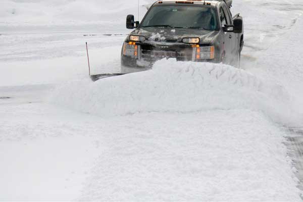 Snowplowing/De-icing | Dream Cuts